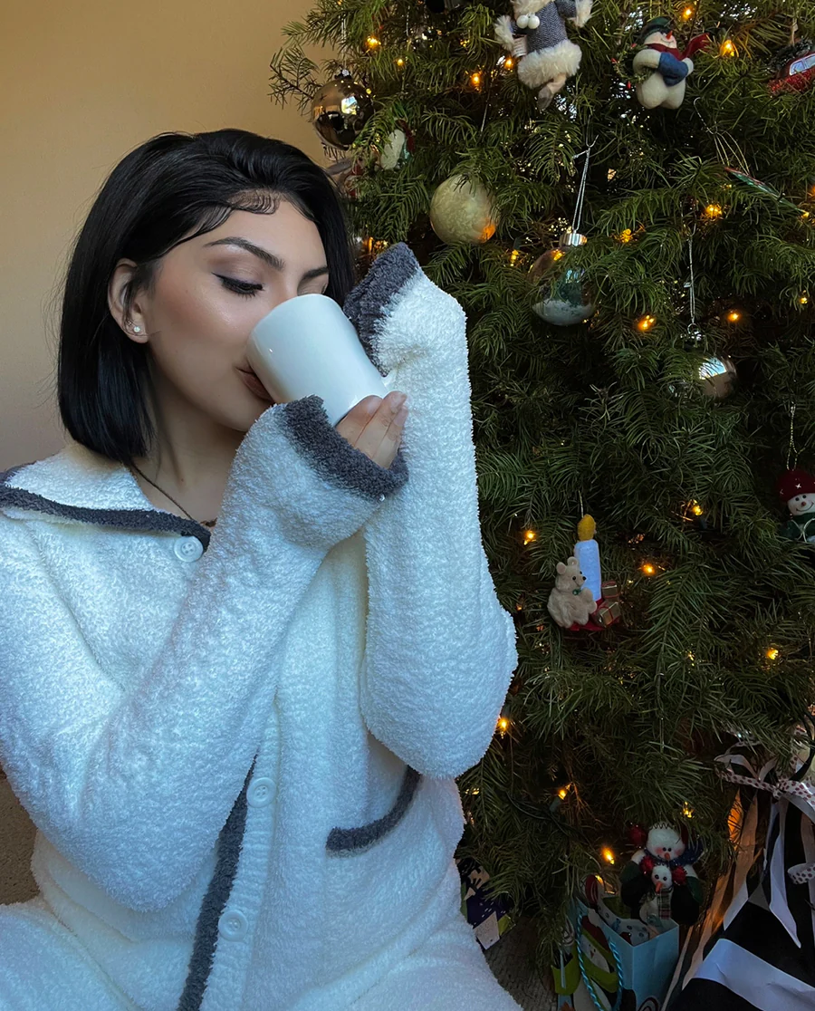 Aimer Long-Sleeve Classic Pajama Set - Image 10