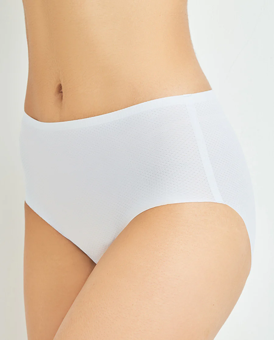 Aimer Skin-Kissed Seamless Mid-rise Boyshorts - Image 5