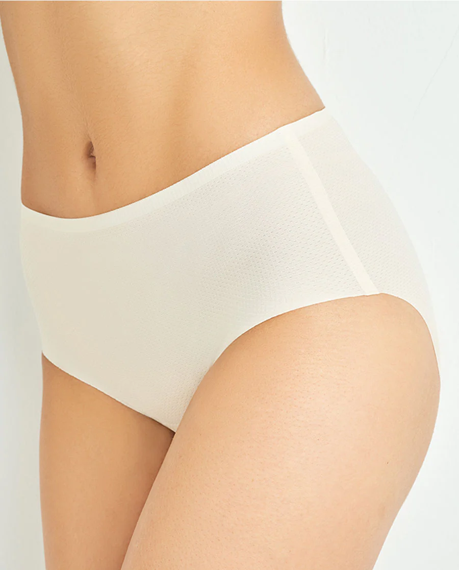 Aimer Skin-Kissed Seamless Mid-rise Boyshorts - Image 8