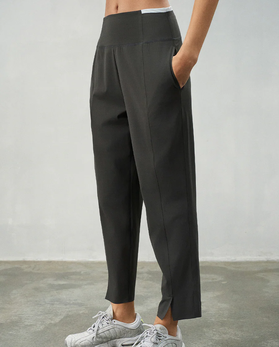 Aimer Slim Cropped Sports Pants - Image 3